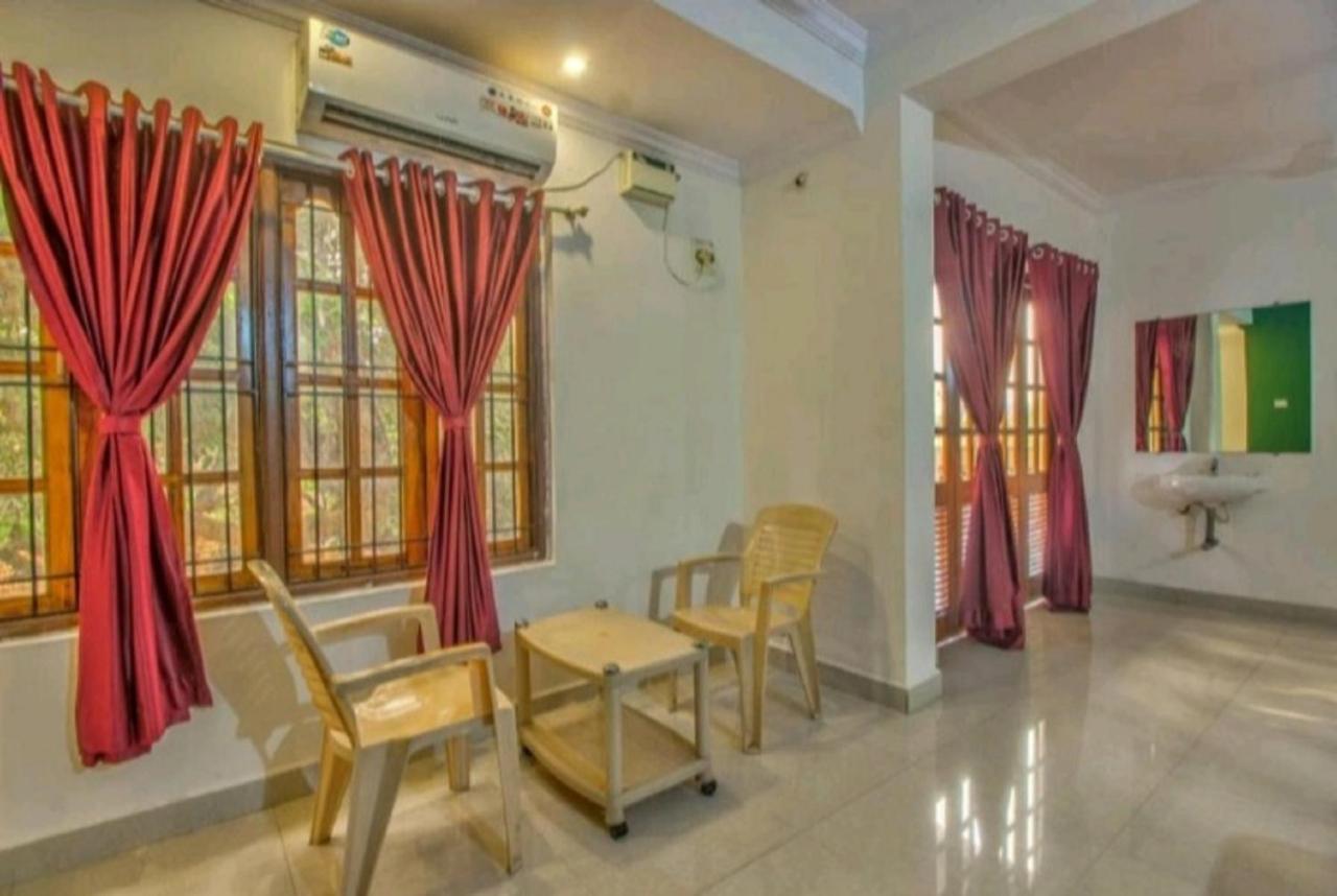 Hotel Baga Imperial Екстериор снимка
